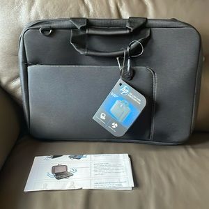 New Black HP Slip Case with a Integrated Fan fits 14” to 16” Notebooks Laptops